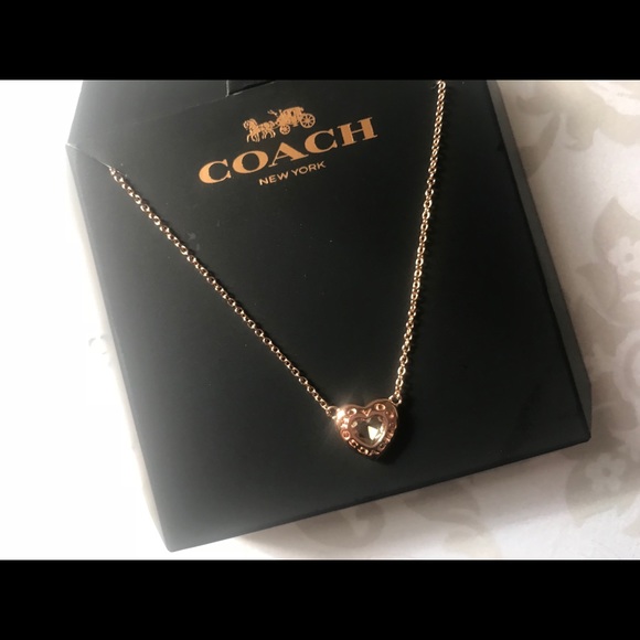 ✨COACH✨LAST 1! Rose Gold Heart Shaped Necklace NEW - Picture 4 of 8